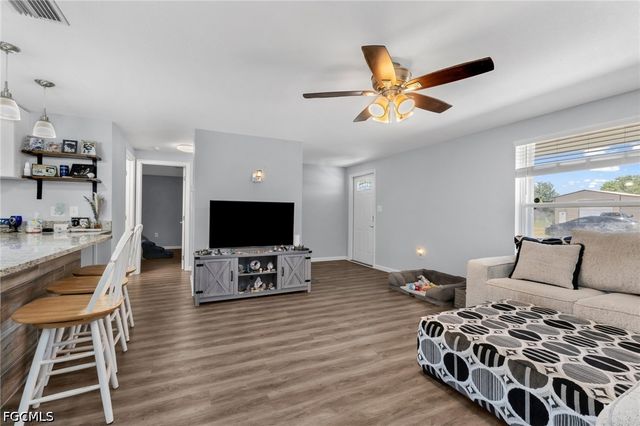 433 Glenridge AVE NW, Port Charlotte, FL 33952