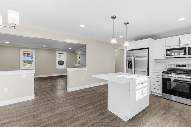 1001 Bay Street, Fall River, MA 02724