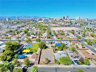 414 South 16th Street, Las Vegas, NV 89101