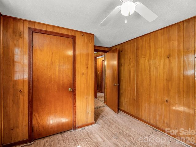 238 Howell Road, Lake Lure, NC 28746