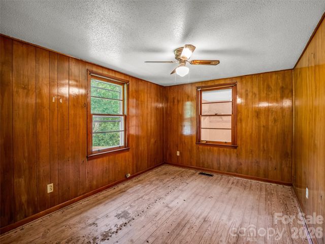 238 Howell Road, Lake Lure, NC 28746
