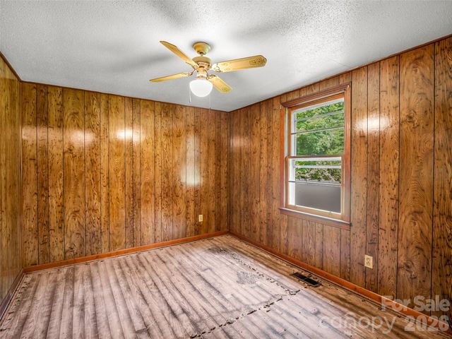 238 Howell Road, Lake Lure, NC 28746