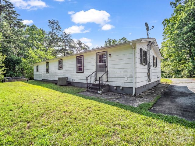 238 Howell Road, Lake Lure, NC 28746