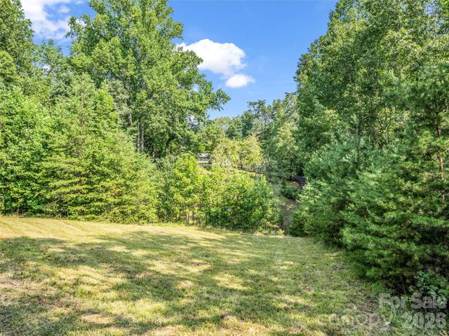 238 Howell Road, Lake Lure, NC 28746