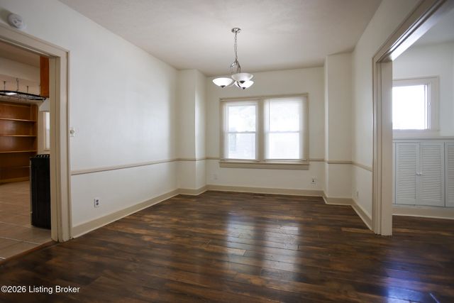 2221 Beargrass Ave, Louisville, KY 40218
