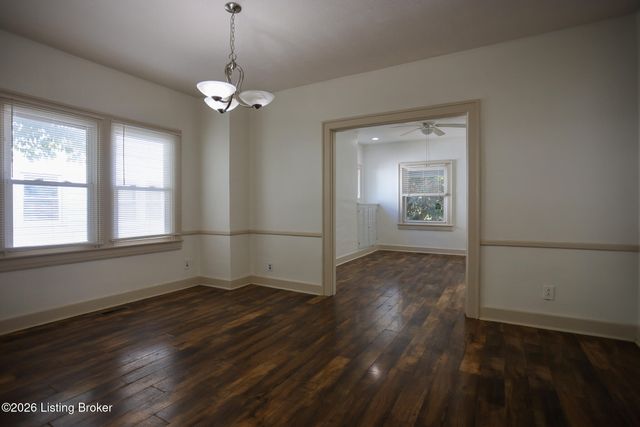 2221 Beargrass Ave, Louisville, KY 40218
