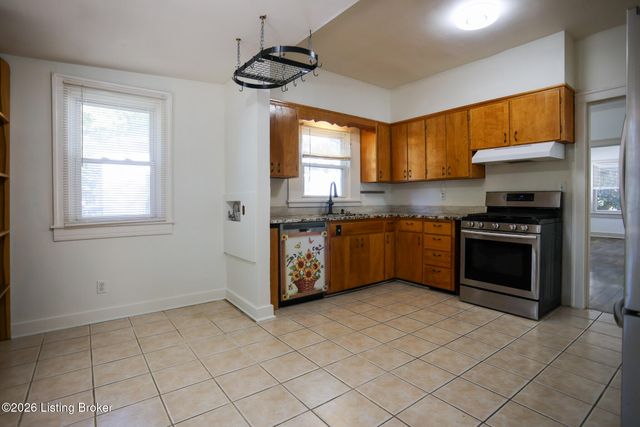 2221 Beargrass Ave, Louisville, KY 40218