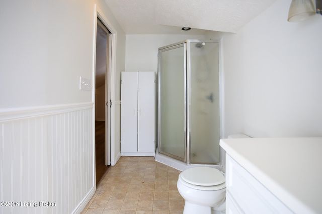2221 Beargrass Ave, Louisville, KY 40218