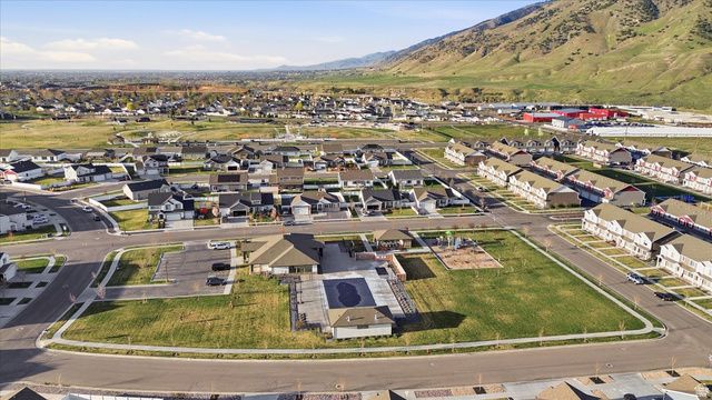 419 S 1250 E, Hyrum, UT 84319