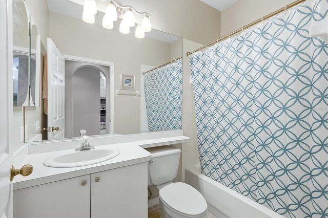 8549 54TH AVENUE CIRCLE E, Bradenton, FL 34211