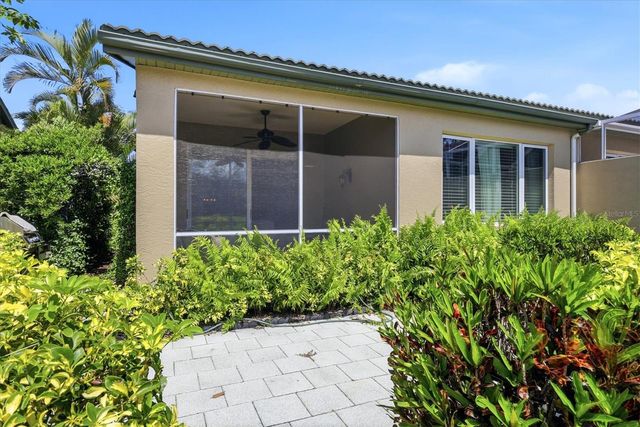 8549 54TH AVENUE CIRCLE E, Bradenton, FL 34211