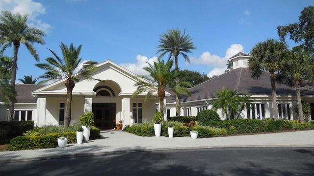 8549 54TH AVENUE CIRCLE E, Bradenton, FL 34211