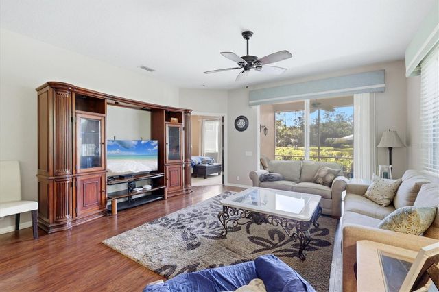 8549 54TH AVENUE CIRCLE E, Bradenton, FL 34211