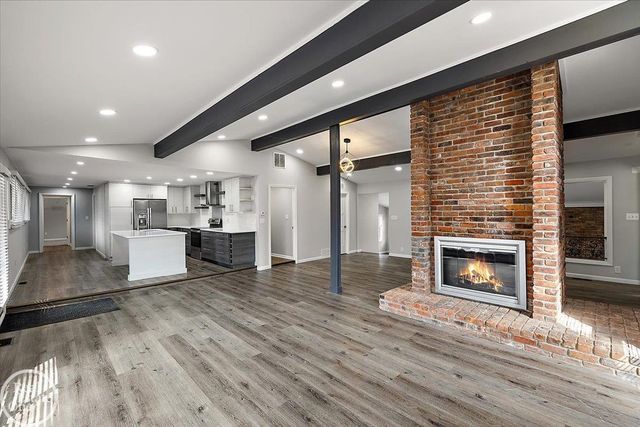 1765 E Predmore Road, Oakland Twp, MI 48363