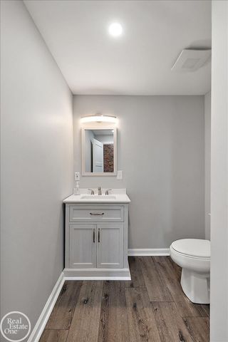 1765 E Predmore Road, Oakland Twp, MI 48363