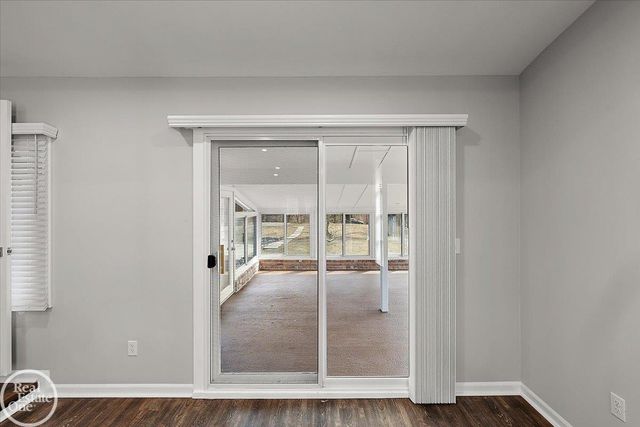 1765 E Predmore Road, Oakland Twp, MI 48363