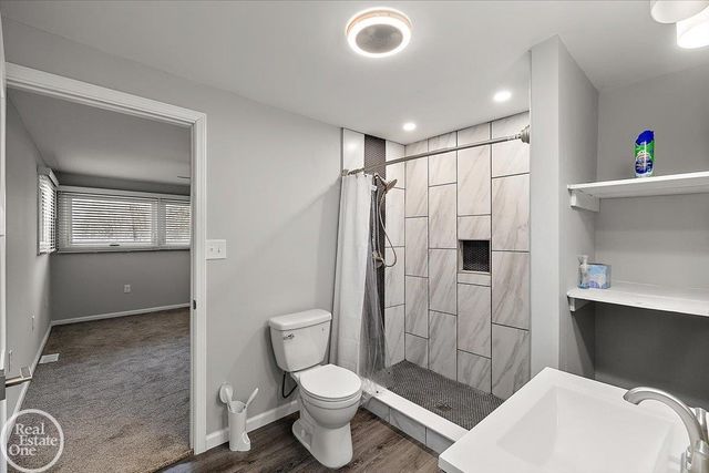 1765 E Predmore Road, Oakland Twp, MI 48363