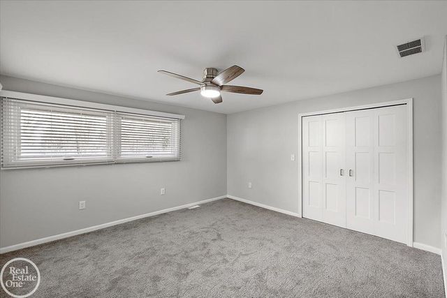 1765 E Predmore Road, Oakland Twp, MI 48363