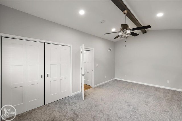 1765 E Predmore Road, Oakland Twp, MI 48363