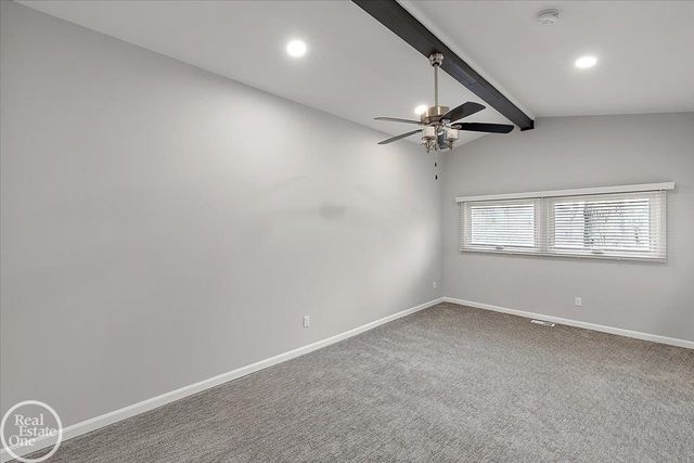 1765 E Predmore Road, Oakland Twp, MI 48363