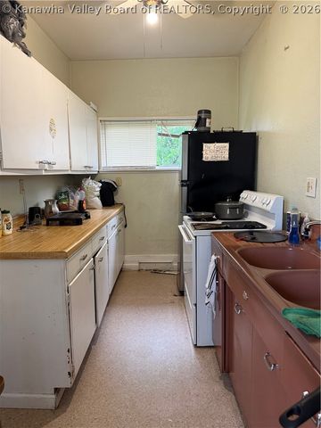 1123 Beech Avenue, Charleston, WV 25312