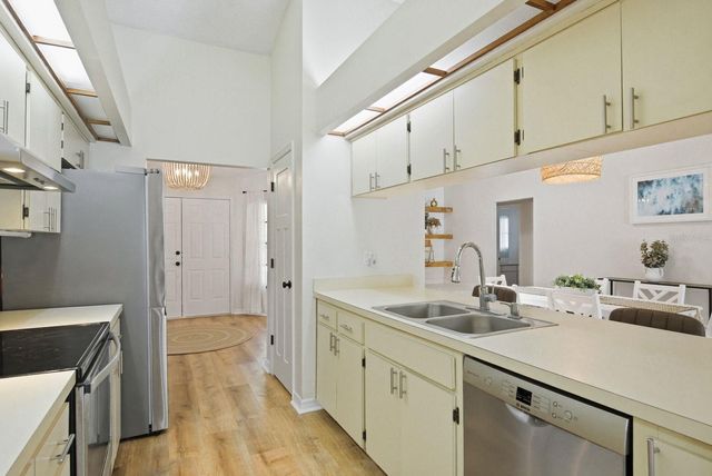 1011 RIDGE DRIVE, Palm Harbor, FL 34683