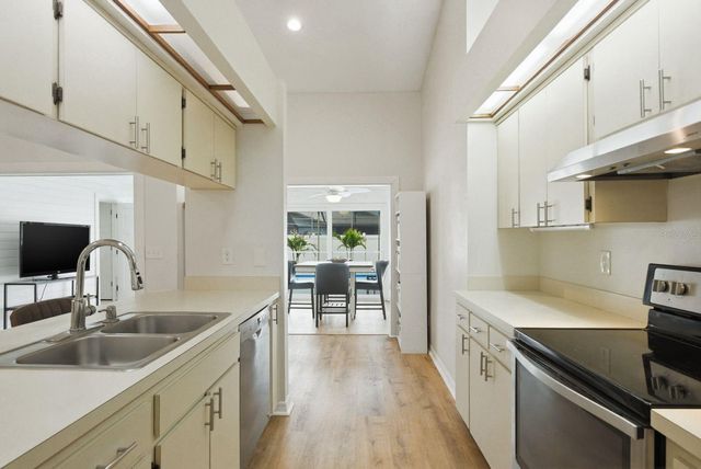 1011 RIDGE DRIVE, Palm Harbor, FL 34683