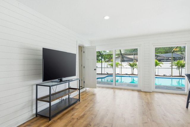 1011 RIDGE DRIVE, Palm Harbor, FL 34683