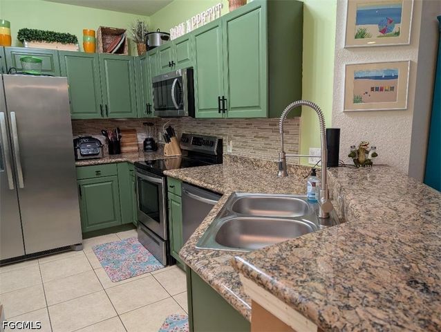 1813 Concordia Lake CIR 2006, Cape Coral, FL 33909