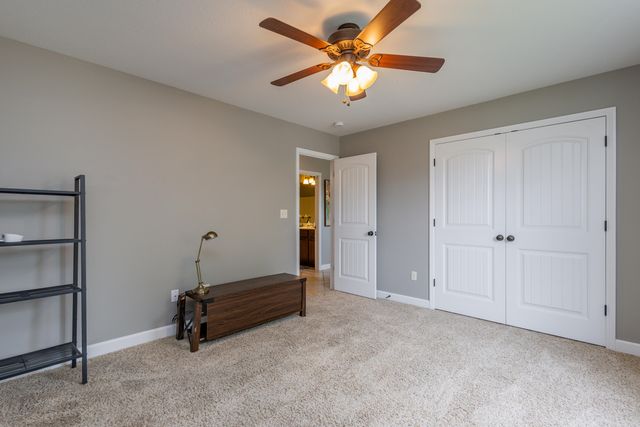 4004 EAGLE VIEW CT, Columbia, MO 65203
