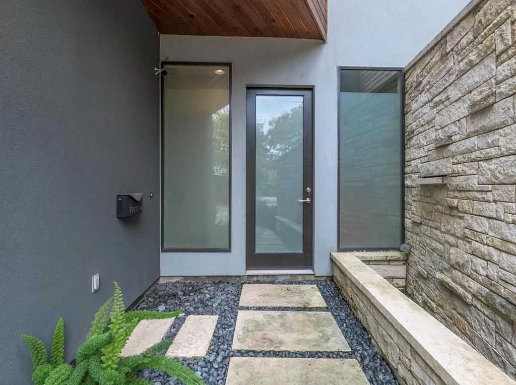 1907 W 30th ST A, Austin, TX 78703