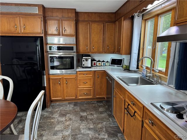 640 Pauline Avenue, Deerfield, NY 13502