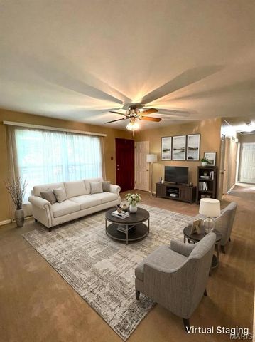 1790 Bobbinray Avenue, Florissant, MO 63031