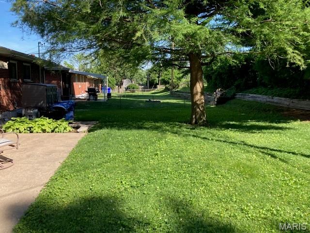 1790 Bobbinray Avenue, Florissant, MO 63031