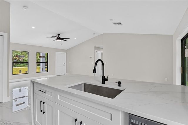 436 41st AVE NE, Naples, FL 34120