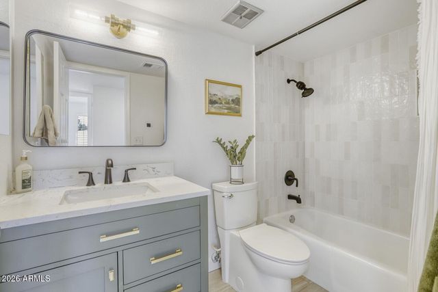 320 W PACIFICO Circle, Litchfield Park, AZ 85340