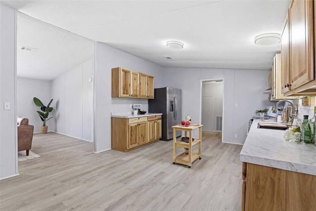 8469 SE 71ST STREET, Newberry, FL 32669