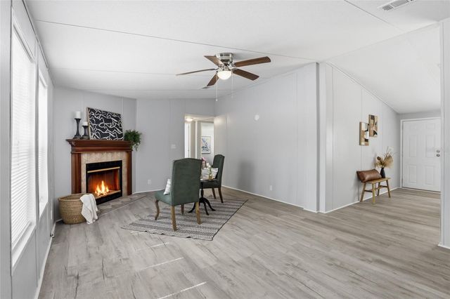 8469 SE 71ST STREET, Newberry, FL 32669