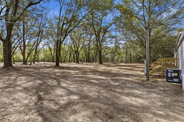 8469 SE 71ST STREET, Newberry, FL 32669