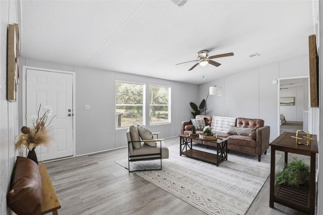 8469 SE 71ST STREET, Newberry, FL 32669