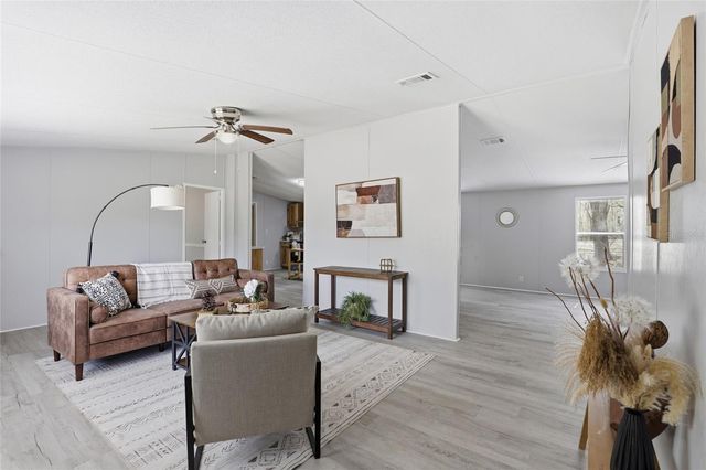 8469 SE 71ST STREET, Newberry, FL 32669