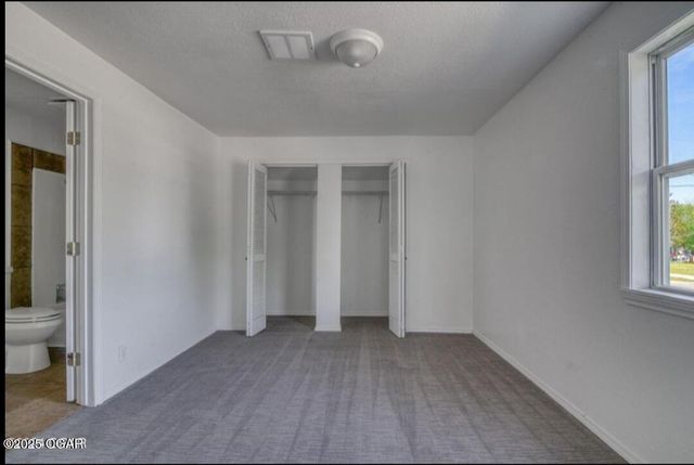 1729 S Indiana Avenue, Joplin, MO 64804