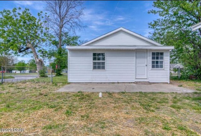 1729 S Indiana Avenue, Joplin, MO 64804
