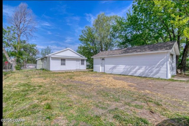 1729 S Indiana Avenue, Joplin, MO 64804