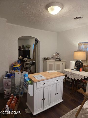 1729 S Indiana Avenue, Joplin, MO 64804