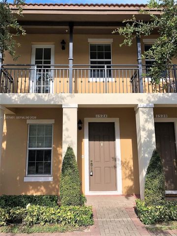 1524 SW 147th Ave, Pembroke Pines, FL 33027