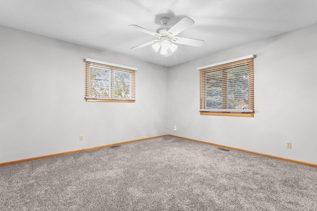 3212 33rd Avenue NE, Saint Anthony, MN 55418