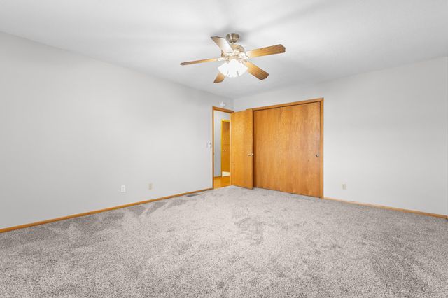 3212 33rd Avenue NE, Saint Anthony, MN 55418