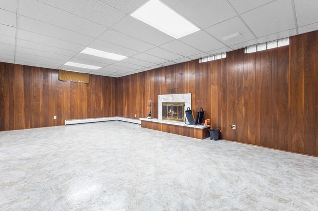 3212 33rd Avenue NE, Saint Anthony, MN 55418