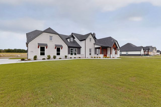 176 County Road 4615, Wolfe City, TX 75496